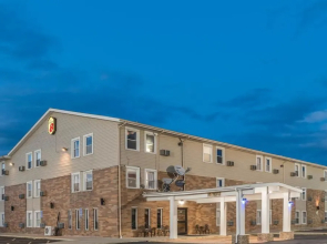Super 8 Litchfield