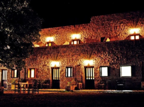 Vlyhada Guesthouse