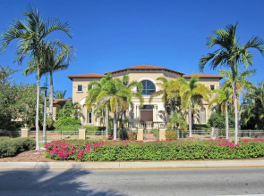 1370 North Collier Boulevard