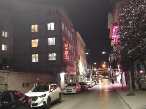 Ari Hotel
