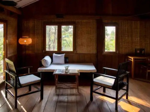 Farmhouse Resort & Spa