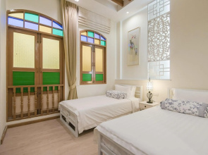 O'nya Phuket Hotel
