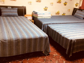 Top Motel