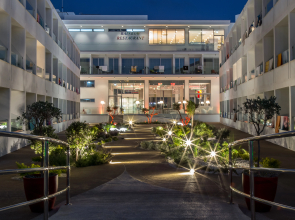 Nicholas Color Hotel