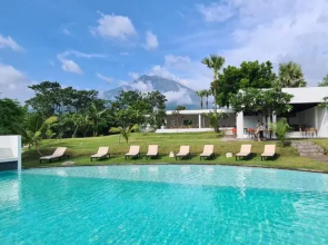 Palm Springs Bali Dive Resorts