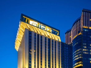 Sky Loft Hotel Kyiv by Rixwel