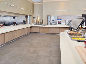 Embassy Suites by Hilton San Diego Bay Downtown