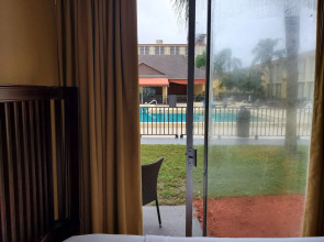 Floridian Express Hotel