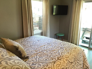 Andrea's Hidden Cottage