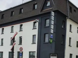 Zur Eisenbahn