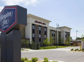 Hampton Inn Spicer Marina Area