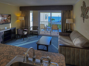 Sailport Waterfront Suites