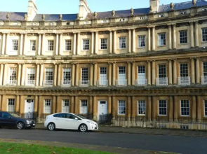 18 The Circus Apartment