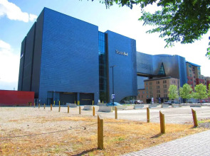 Trendy Dt Condo - 17th Ave+parking, Pets