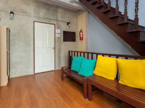 Siam Journey Guesthouse - Hostel