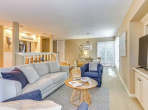 Resort Perks Beach Access: Condo in Hilton Head