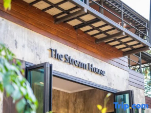 The Stream House at Mae Kampong
