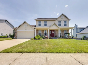Spacious O'fallon Vacation Home: 30 Mi to St Louis