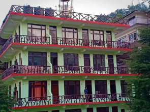 Hotel Pine spring