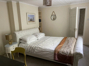 Captivating 1-bed Apartment in Killarney