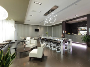 Best Western Premier CHC Airport