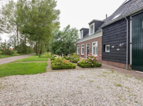 Lepelstraat 14, Vrouwenpolder- Knotwilg