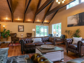 White Horse Lodge