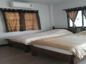 Kaengkachan Lake Hill Resort