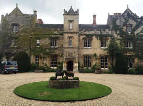 Weston Manor Hotel