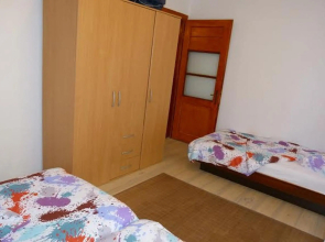 Villa Jadran - 10 m from beach - H(6+2)