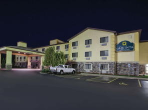 La Quinta Inn & Suites by Wyndham Erie