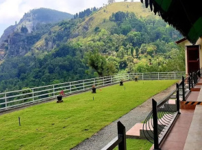 Ella's Edge Resort