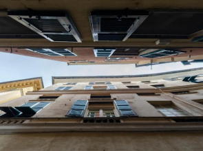 ALTIDO Superb Apt for 4, near Via Garibaldi, Genoa