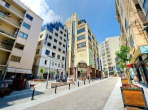 Cosy 1BR Penthouse With Terrace, Great Location