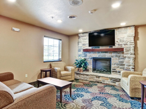 Cobblestone Inn & Suites - Ambridge