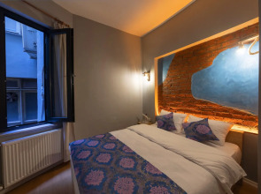 Royal Taksim Suites