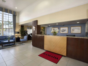 Ramada by Wyndham Costa Mesa/Newport Beach