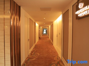 Poch Dream Hotel