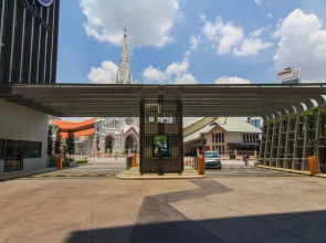 The Robertson by Homes Asian