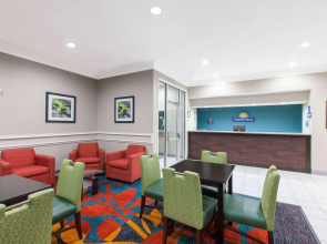 Days Inn by Wyndham Ennis