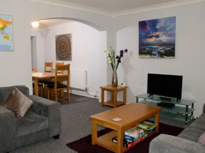 Somnus Holiday Home - Birmingham