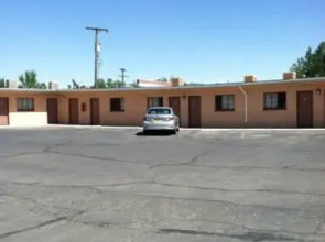 National 9 Apple Tree Inn