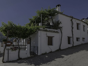 Apartamentos Rurales Las Chimeneas