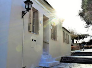 Acropolis Suites