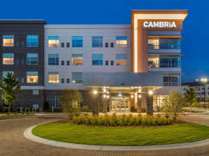 DoubleTree by Hilton Greenville Woodruff Road