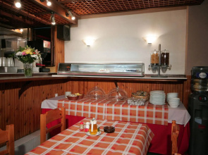 Alma Hotel