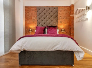 Swan Street Penthouse