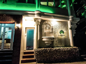 Green Monkey Resort