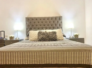 Sleeps 4-6-amazing 2 Bedroom Ph With Bbq & Jacuzzi