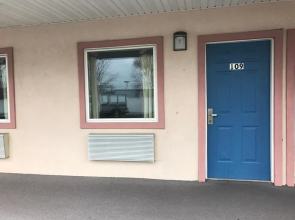 Mayfair Motel